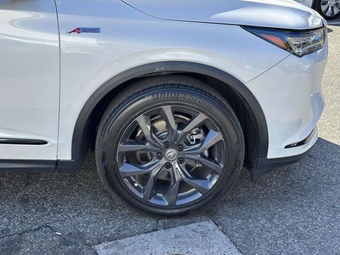 Used 2023 Acura MDX A-Spec AWD/4WD image 11