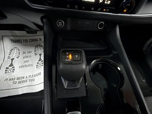 Used 2023 Nissan Rogue SV FWD image 20