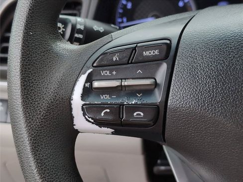 Used 2020 Hyundai Elantra SEL FWD image 30