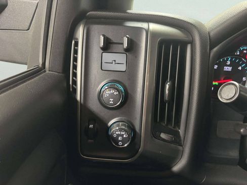 Used 2019 Chevrolet Silverado 1500 LT w/ All Star Edition AWD/4WD image 31