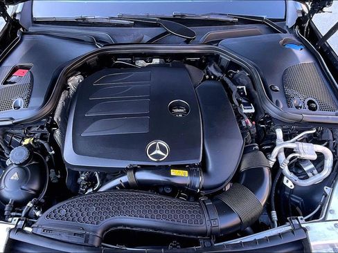 Used 2023 Mercedes-Benz E 350 4MATIC Sedan image 29
