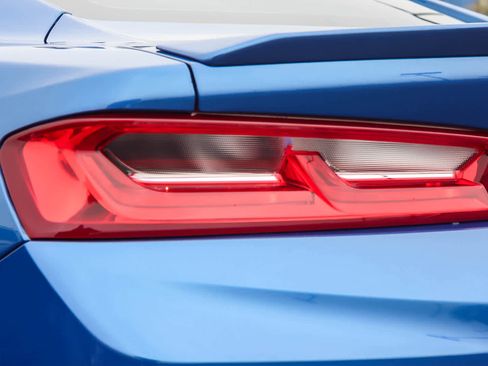 Used 2017 Chevrolet Camaro LT image 8