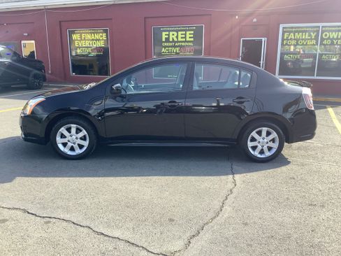 Used 2012 Nissan Sentra 2.0 SR image 4