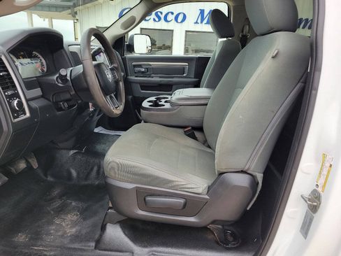 Used 2017 RAM 3500 Tradesman w/ Chrome Appearance Group AWD/4WD image 9