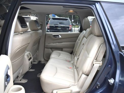 Used 2015 Nissan Pathfinder SL w/ SL Premium Package image 21