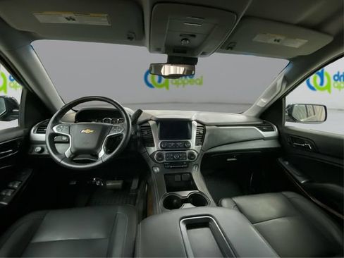 Used 2018 Chevrolet Suburban LT AWD/4WD image 28