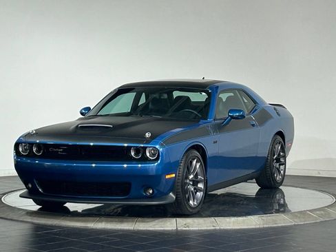 Used 2023 Dodge Challenger R/T w/ T/A Package RWD image 5