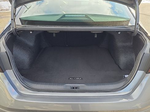 Used 2025 Nissan Altima 2.5 SR w/ SR Premium Package image 28