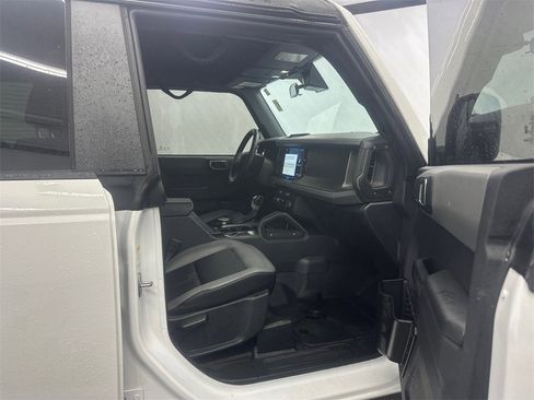 Used 2024 Ford Bronco Big Bend image 14