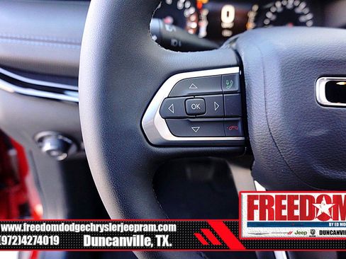 New 2026 Jeep Compass Latitude image 24