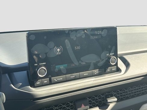 New 2025 Honda Accord SE image 12