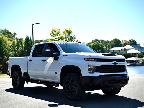 New 2026 Chevrolet Silverado 2500 Custom w/ Custom Value Package image 24