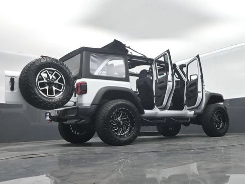 Used 2024 Jeep Wrangler Unlimited Rubicon AWD/4WD image 78