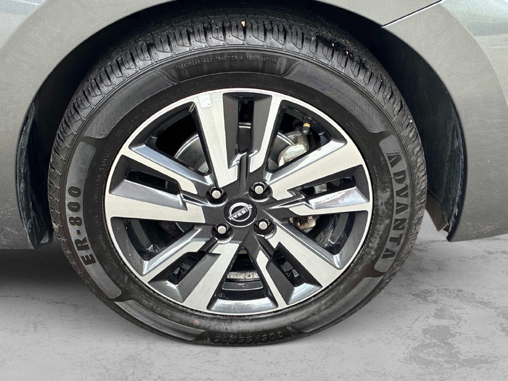 Certified 2024 Nissan Versa SV FWD image 18