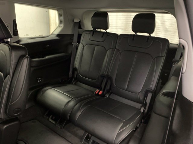 Used 2022 Jeep Grand Cherokee L Limited AWD/4WD image 23