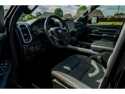 Used 2023 RAM 1500 Big Horn AWD/4WD image 10