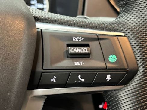 Used 2023 Mitsubishi Outlander SE image 47