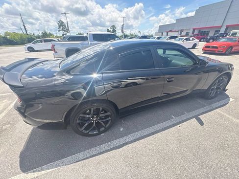 Used 2022 Dodge Charger SXT w/ Blacktop Package RWD image 13