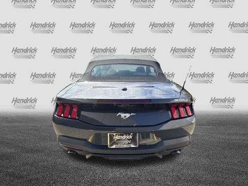 Used 2024 Ford Mustang Convertible RWD image 9