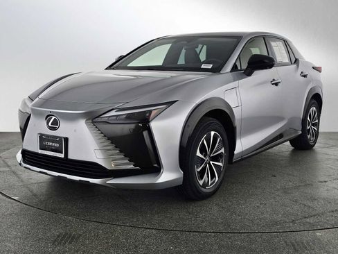 Used 2023 Lexus RZ 450e Premium image 7