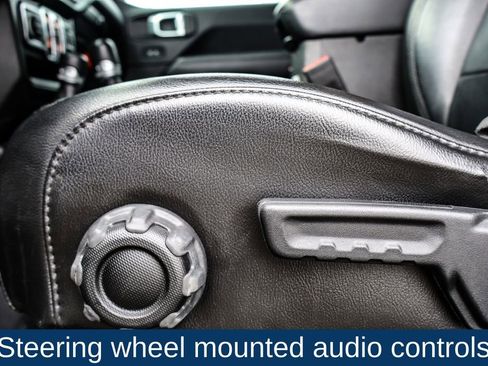 Used 2022 Jeep Wrangler Unlimited Sahara image 11