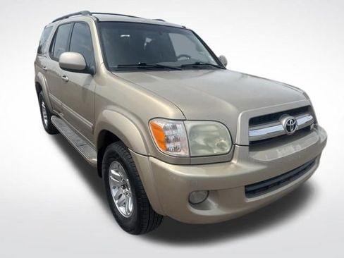Used 2005 Toyota Sequoia SR5 RWD image 7