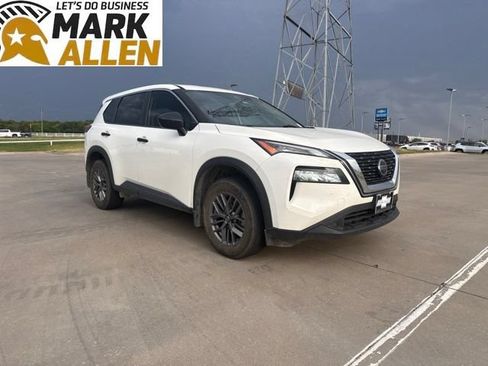 Used 2021 Nissan Rogue S FWD image 1