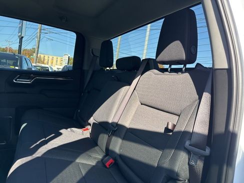 New 2026 GMC Sierra 1500 Elevation image 31