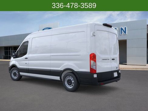 New 2026 Ford Transit 250 148 Medium Roof w/ Load Area Protection Package RWD image 4