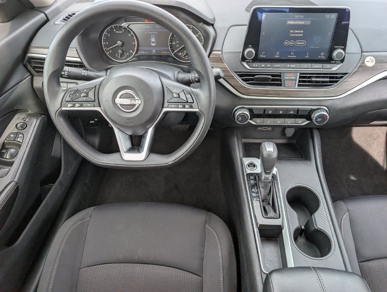 Used 2025 Nissan Altima 2.5 SV FWD image 10