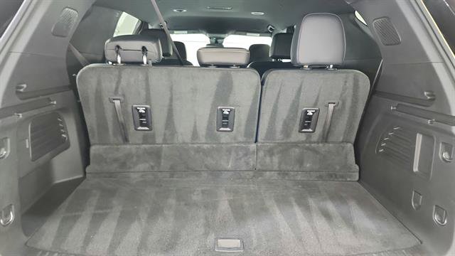 Used 2026 Chevrolet Traverse LT AWD/4WD image 35