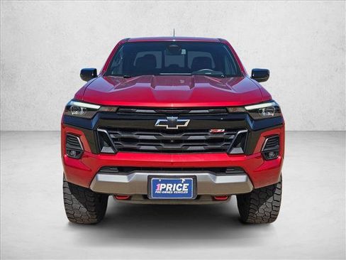 Used 2023 Chevrolet Colorado Z71 w/ Z71 Convenience Package 2 AWD/4WD image 2