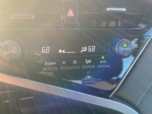 Used 2024 Toyota Camry LE image 25