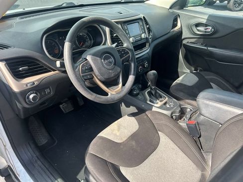 Used 2015 Jeep Cherokee Sport w/ Sport Appearance Group AWD/4WD image 16