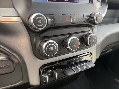 Used 2022 RAM 2500 Big Horn w/ Cold Weather Group image 23