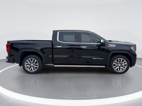 Certified 2024 GMC Sierra 1500 Denali AWD/4WD image 9