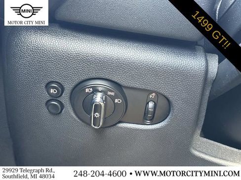 Used 2021 MINI Cooper 2-Door Hardtop image 27