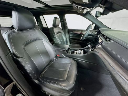 Used 2023 Jeep Grand Cherokee Overland image 29