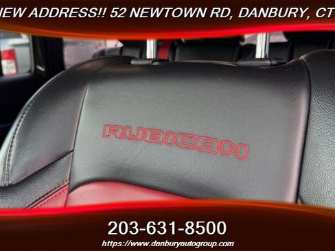 Used 2023 Jeep Wrangler Unlimited Rubicon 4xe AWD/4WD image 15
