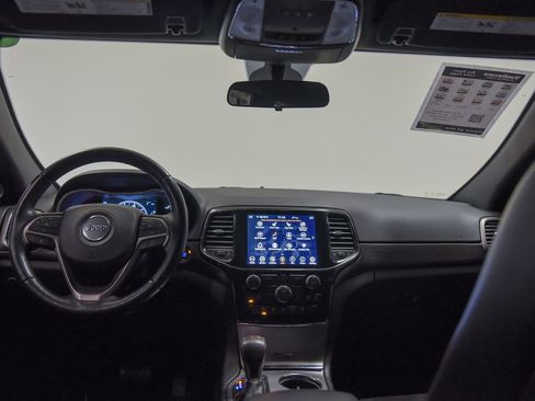 Used 2021 Jeep Grand Cherokee Laredo X image 29