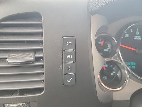 Used 2011 GMC Sierra 1500 SLE w/ Power Tech Package image 8