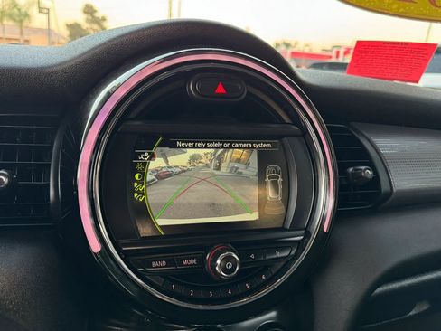 Used 2018 MINI Cooper 2-Door Hardtop FWD image 23