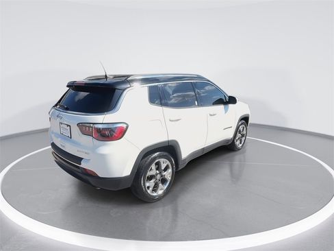 Used 2018 Jeep Compass Limited image 8