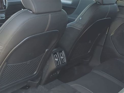 Used 2026 Volvo XC40 B5 Ultra w/ Climate Package image 17