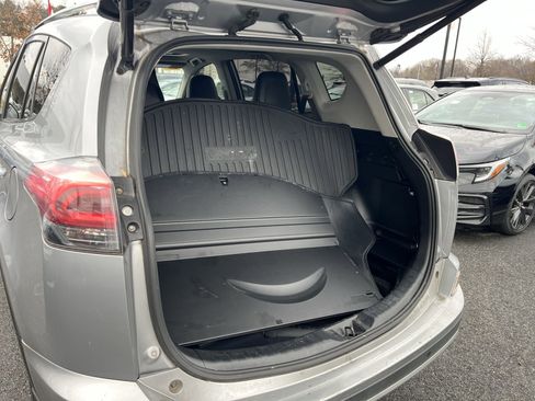 Used 2017 Toyota RAV4 Limited image 23