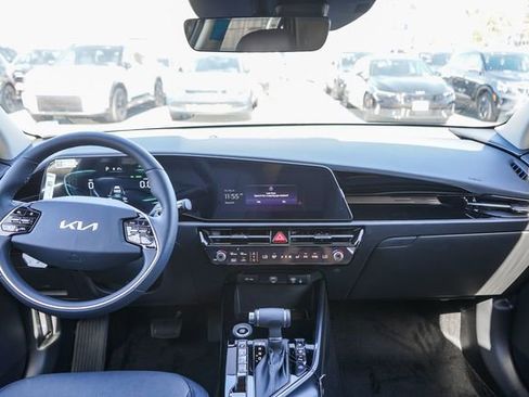 New 2026 Kia Niro SX image 5