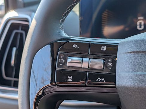 New 2026 Kia Sorento S FWD image 33