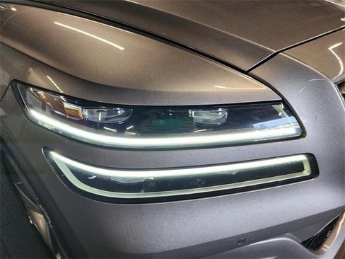 Used 2022 Genesis GV80 3.5T image 4