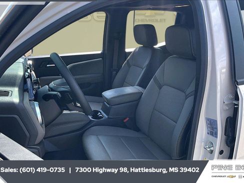 New 2026 Chevrolet Colorado ZR2 w/ Off-Road Front Bumper Package AWD/4WD image 19