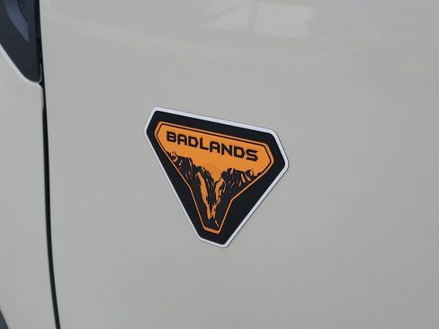 Used 2025 Ford Bronco Sport Badlands image 33